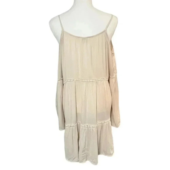 Umgee beige size L cold shoulder mini dress EUC - Picture 2 of 11